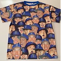 横浜DeNAベイスターズ　牧総柄　特大カプセルトイ Tシャツ　キーホルダー付 横浜DeNAベイスターズ 牧秀悟 カプセルトイ 選手シルエット